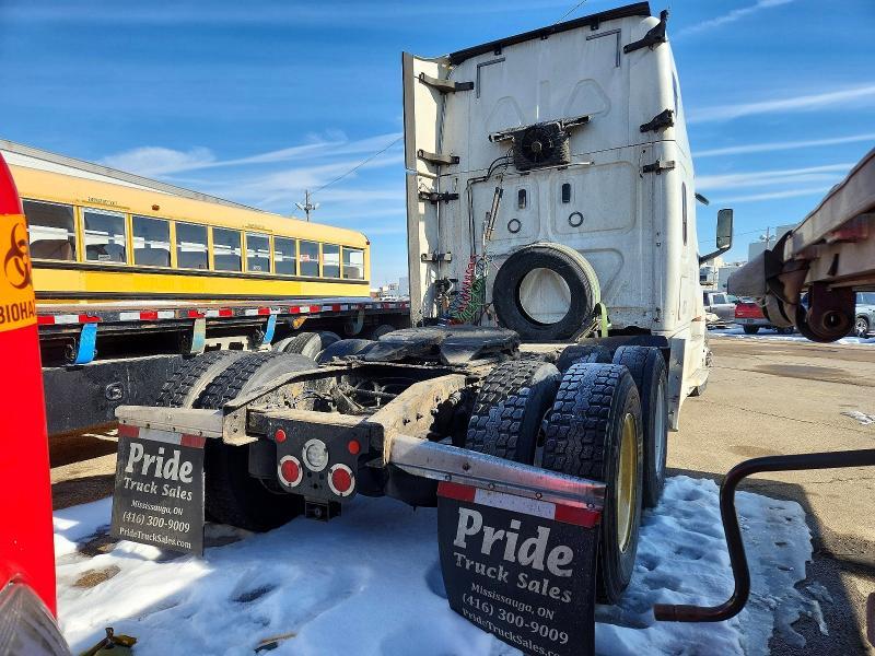 2018 Freigliner 2018 Freightliner Cascadia 126 Semi Truck
