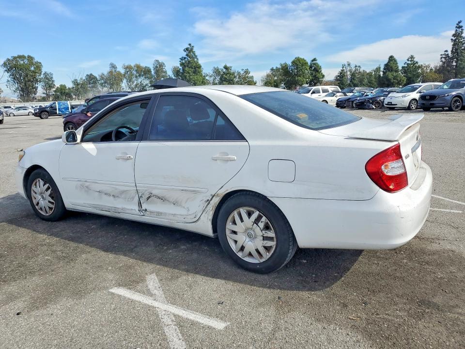 2003 Toyota Camry le
