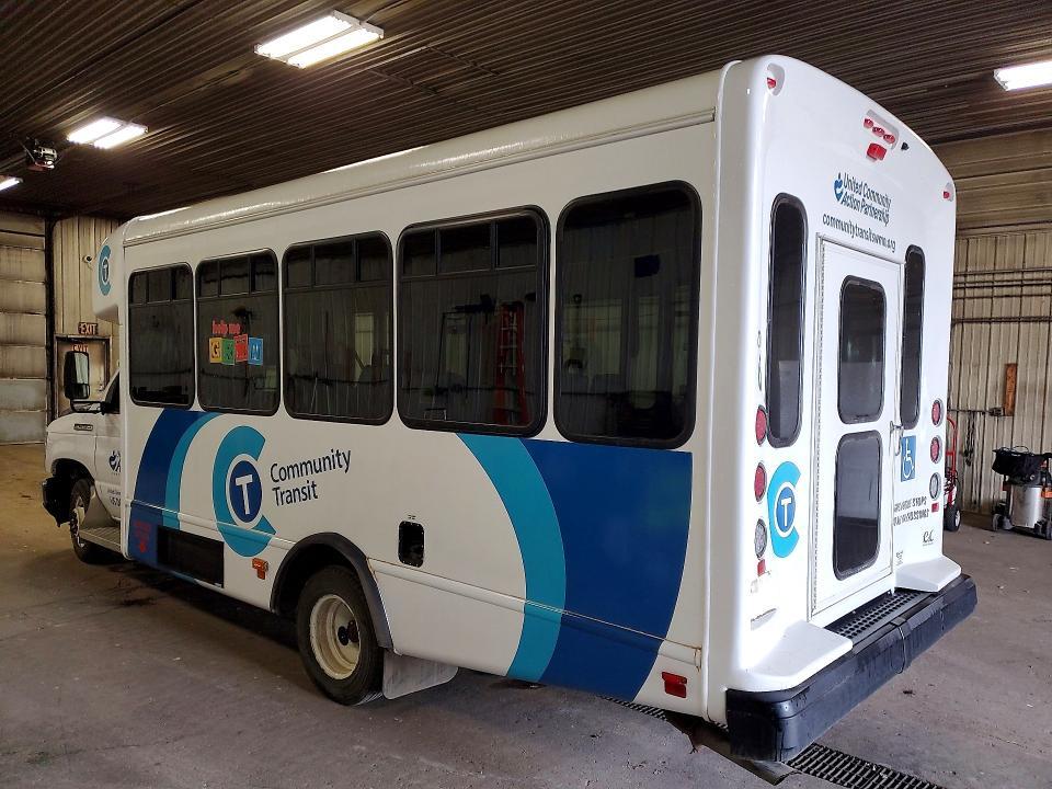 2023 Ford E450 Shuttle Bus
