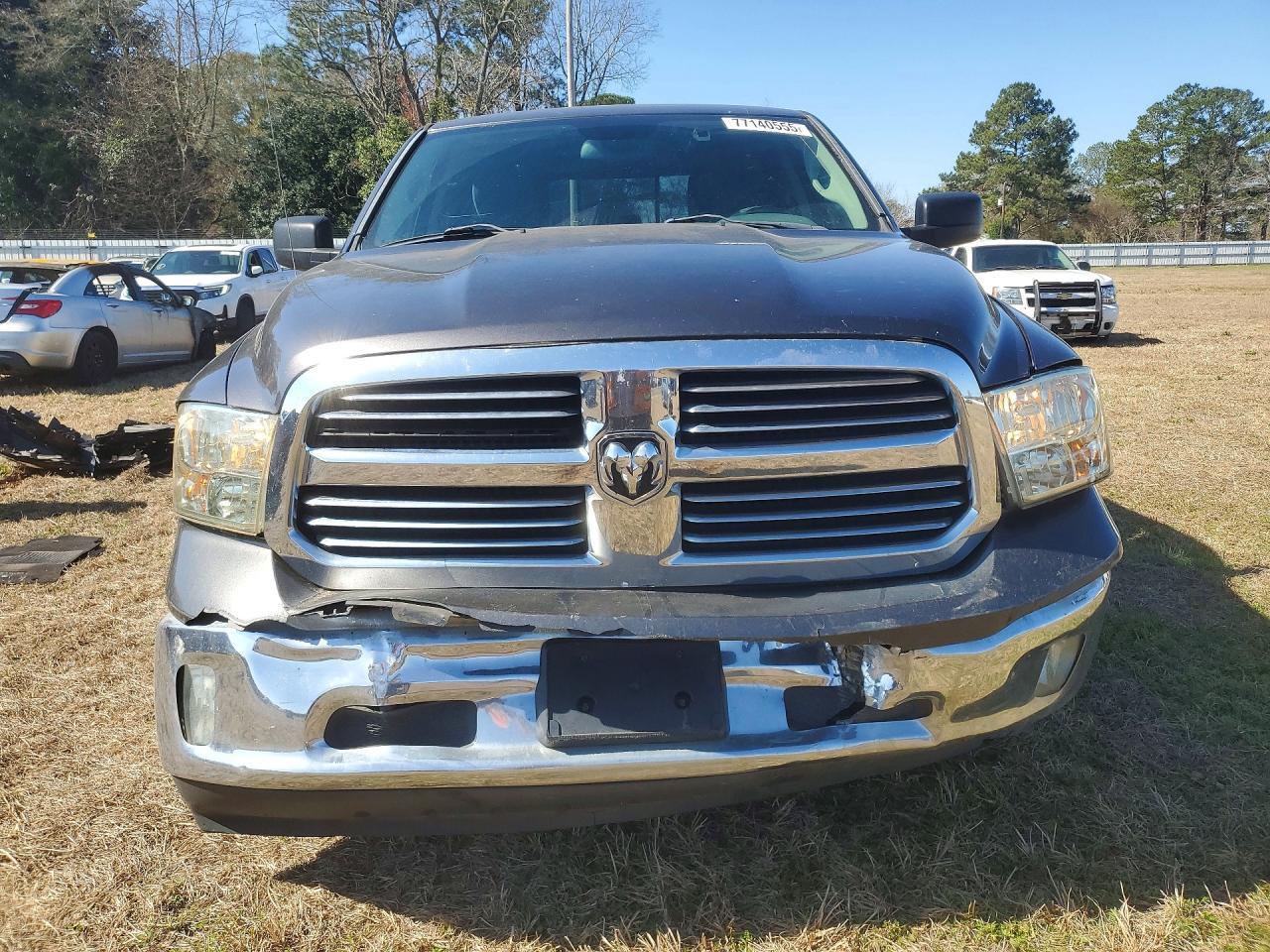 2014 Dodge Ram 1500 slt