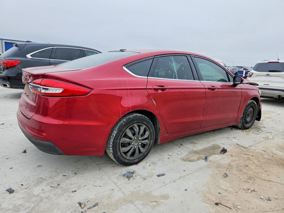 2019 Ford Fusion s