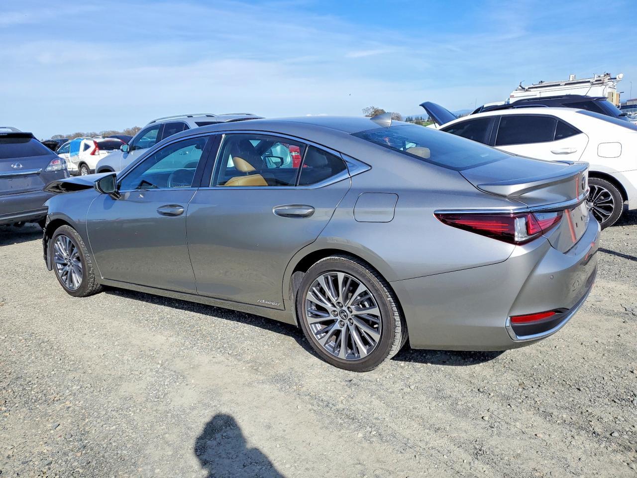 2020 Lexus Es 300h Base