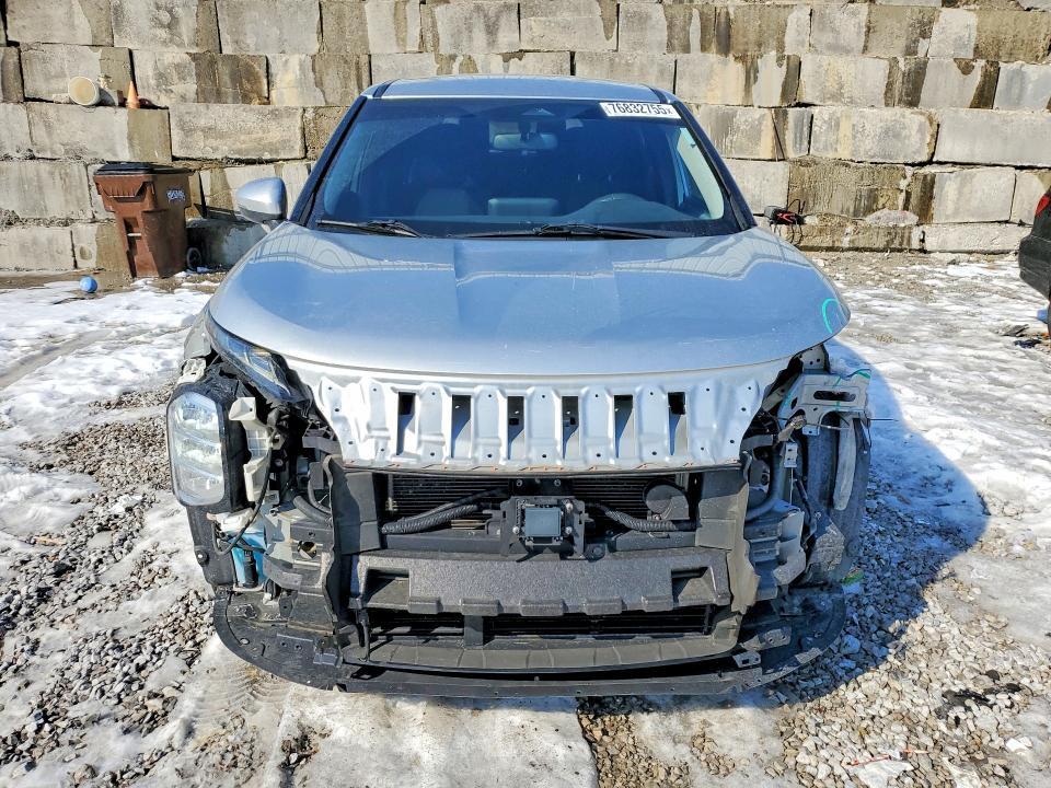 2022 Mitsubishi Outlander es