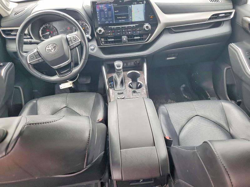 2022 Toyota Highlander Limited