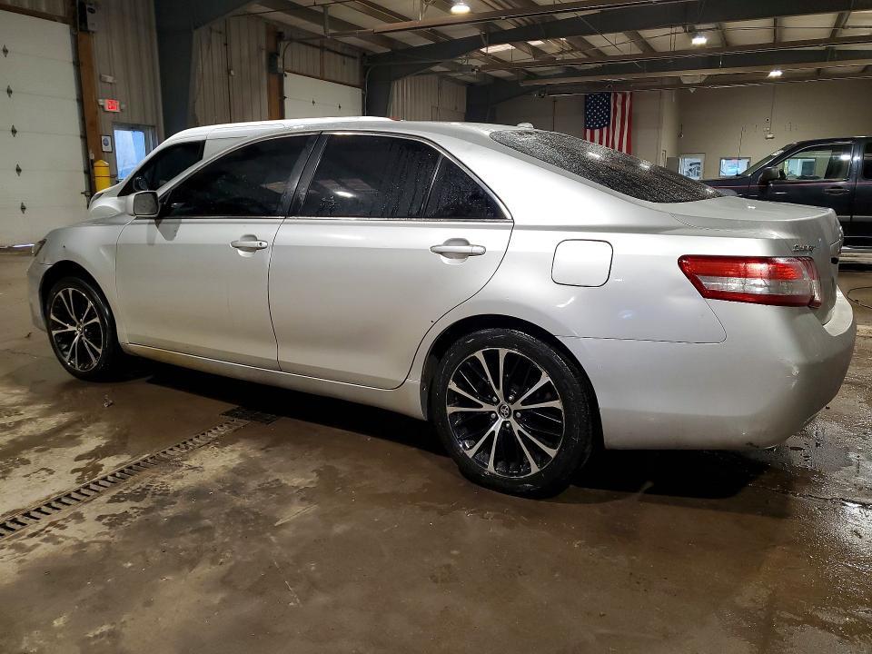 2010 Toyota Camry le