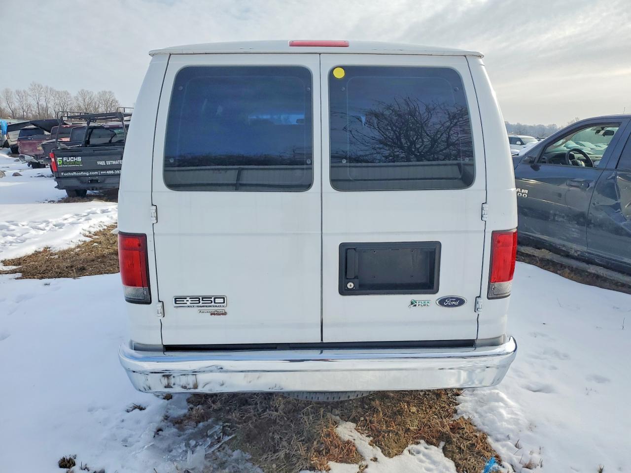 2014 Ford Econoline E350 Super Duty Wagon