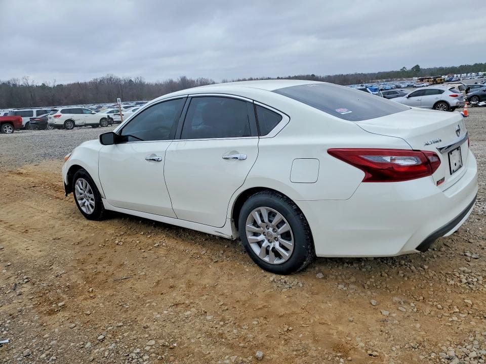 2018 Niss Altima 2.5 s