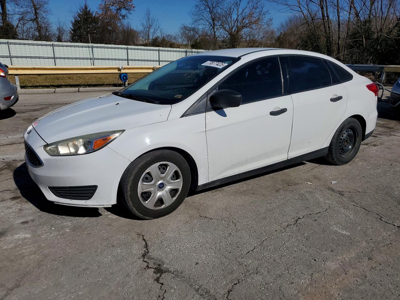 2016 Ford Focus s