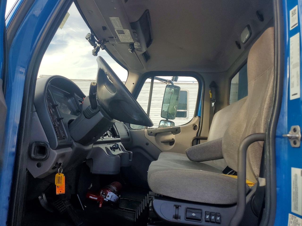 2020 Freightliner Business Class M2 BOX Truck