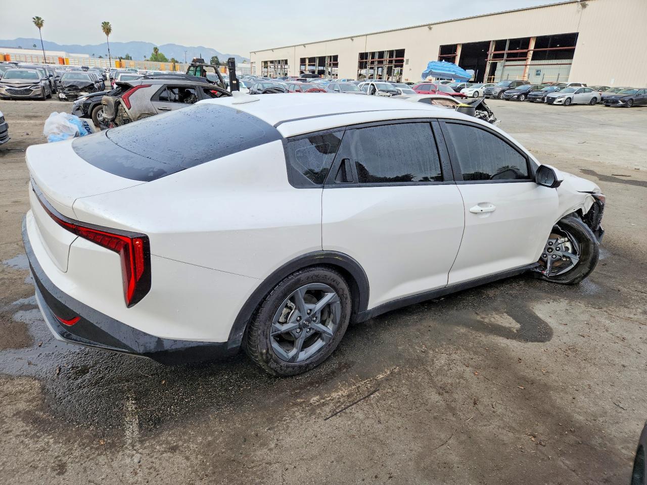 2025 KIA K4 lx