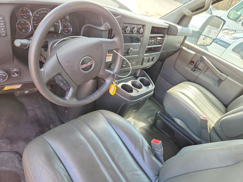 2021 GMC Savana box Truck