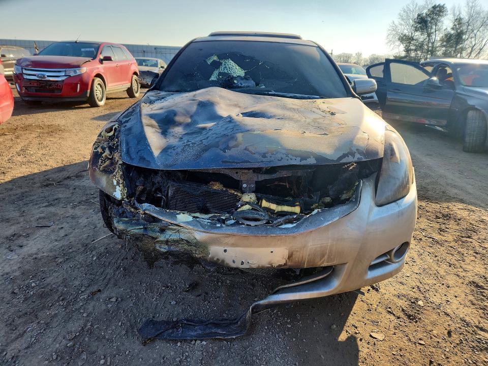 2012 Nissan Altima Base
