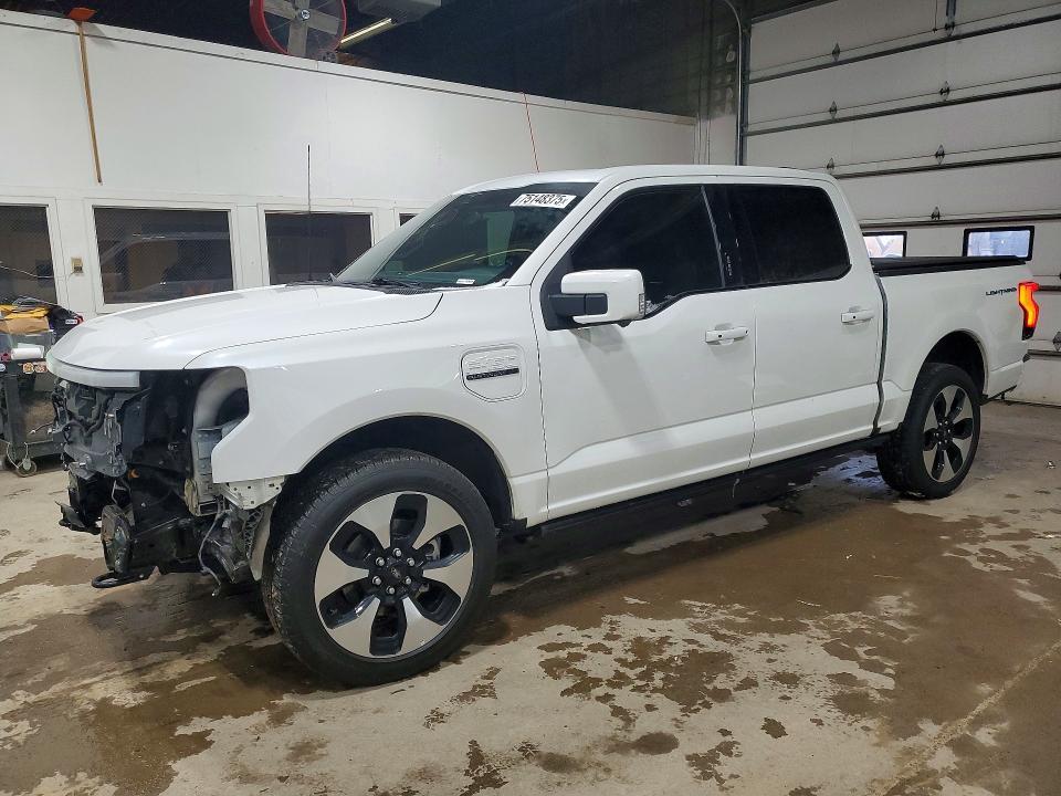 2023 Ford F150 Lightning pro