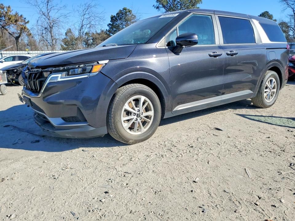 2024 KIA Carnival lx