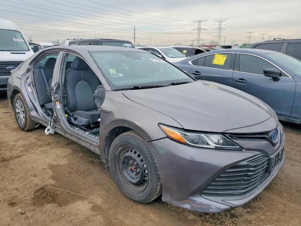 2019 Toyota Camry le