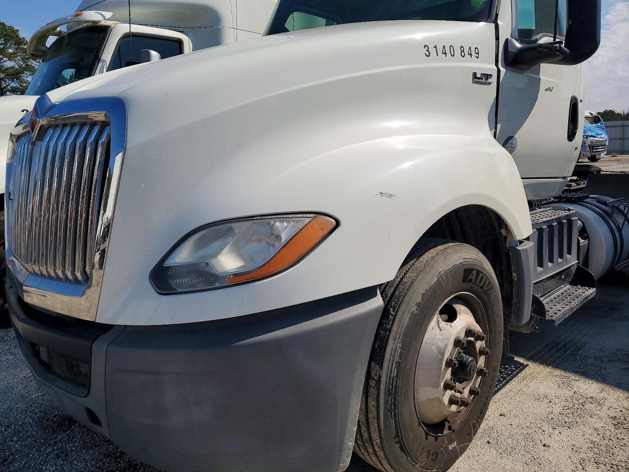 2020 International LT625 Semi Truck