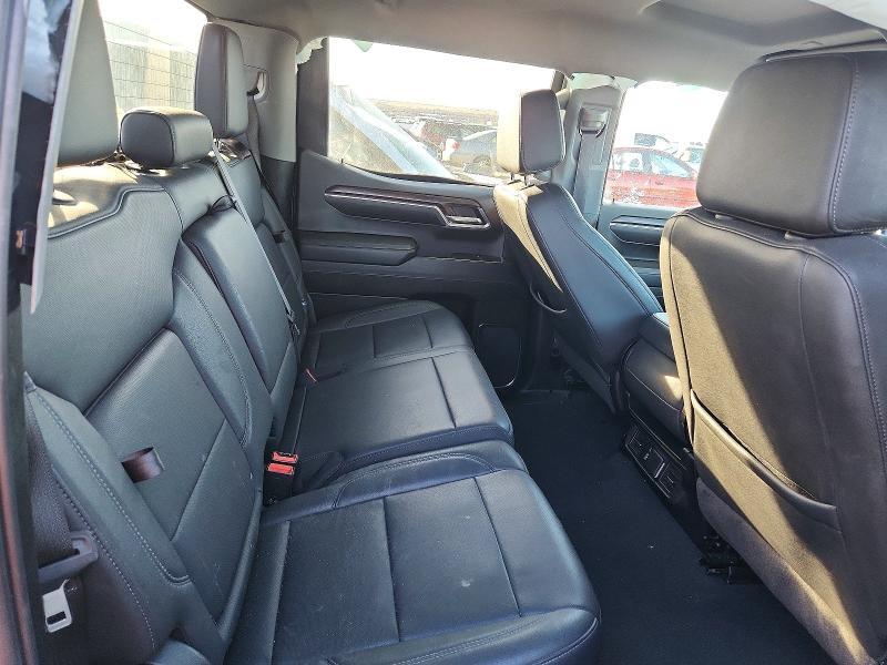 2024 GMC Sierra K1500 slt