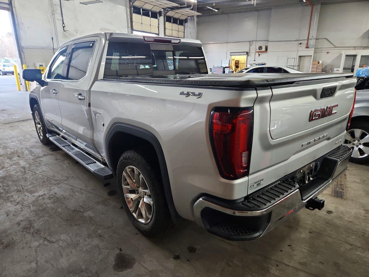 2020 GMC Sierra K1500 SLT