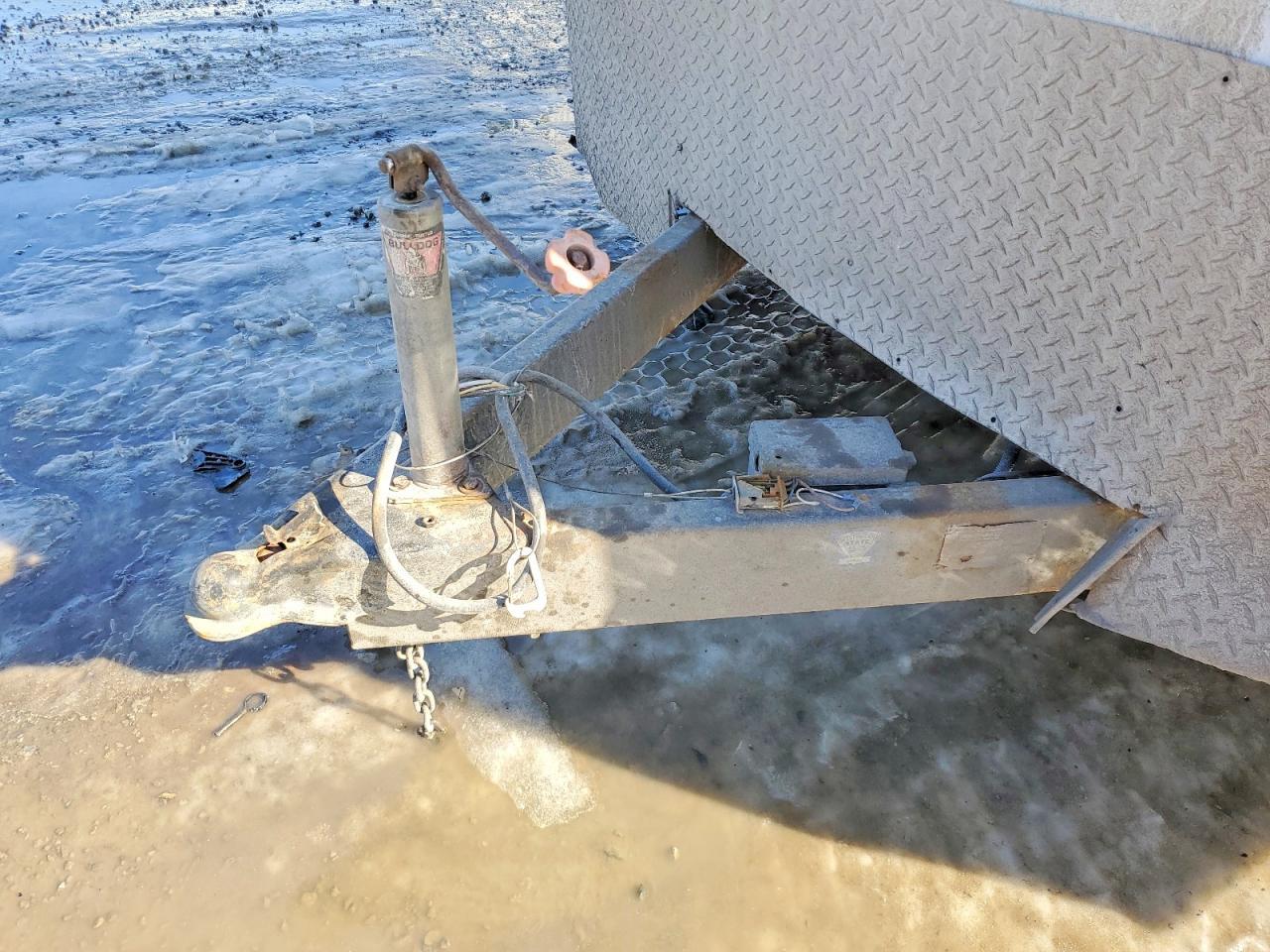 2005 Haulmark Enclosed-Enclosed Cargo Trailer