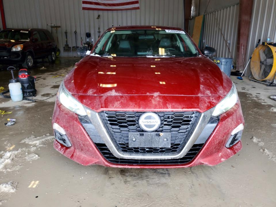 2019 Nissan Altima sr
