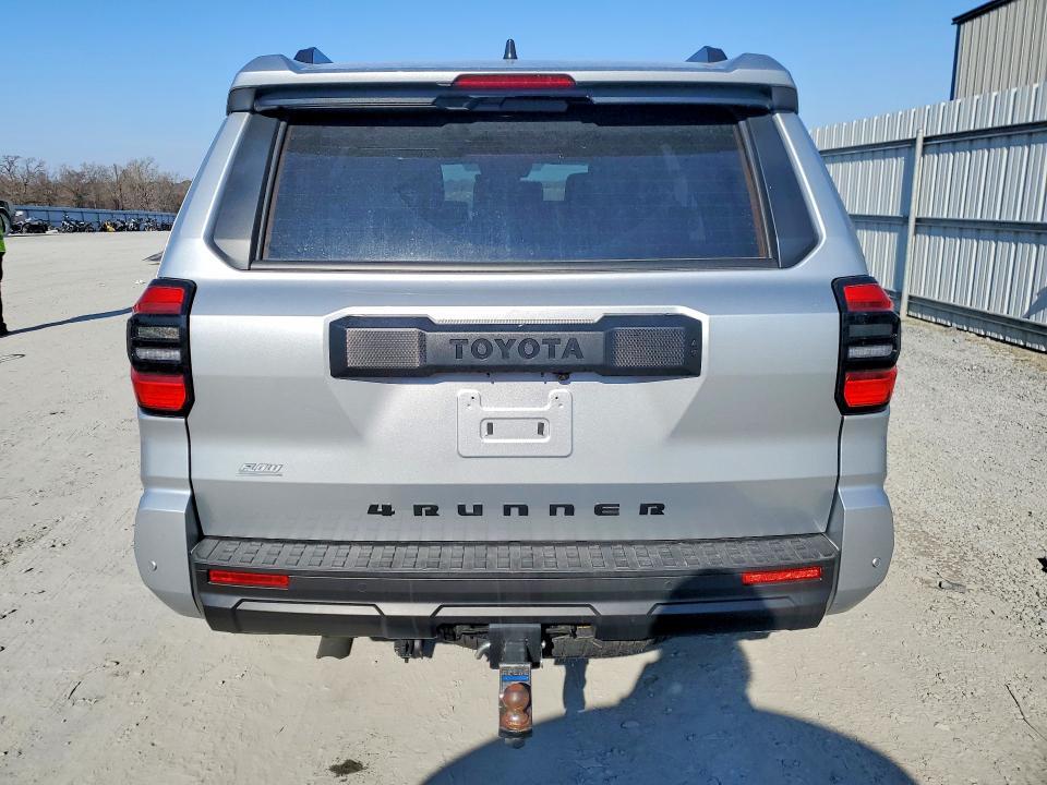 2025 Toyota 4runner SR5