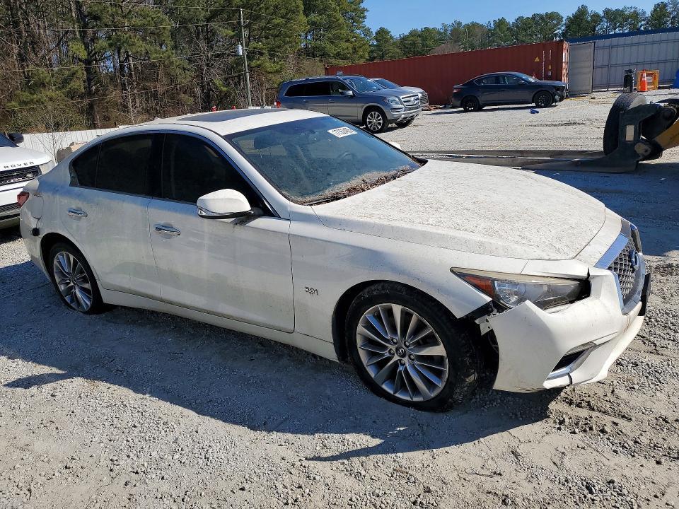2018 Infiniti Q50 Luxe
