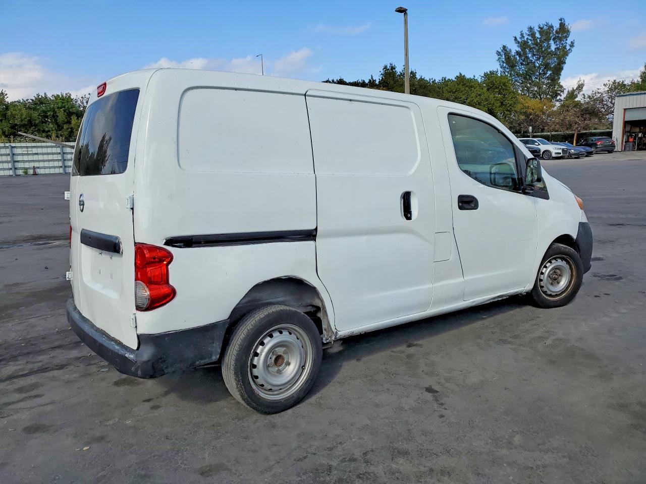 2019 Nissan NV200 S