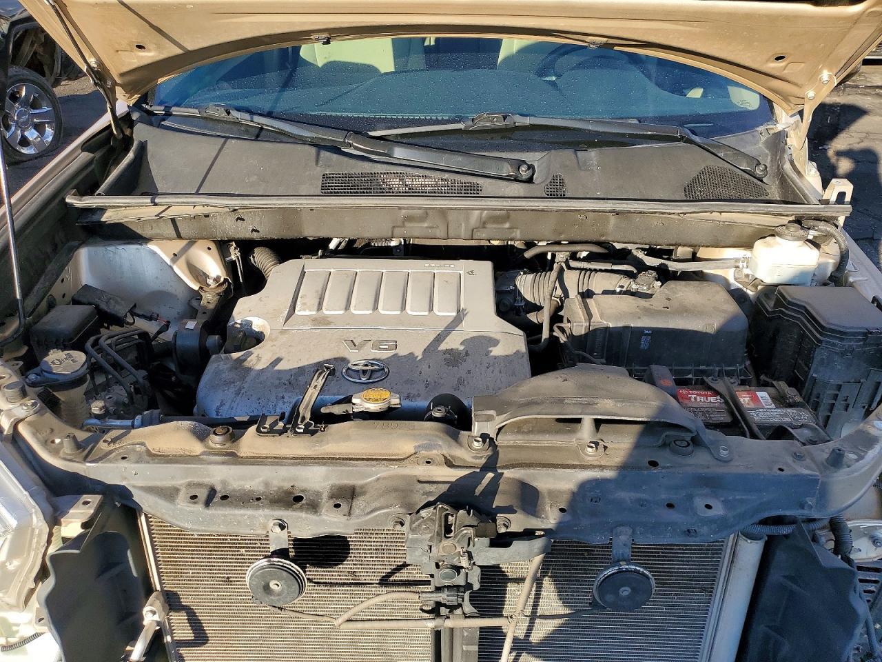 2013 Toyota Highlander Base