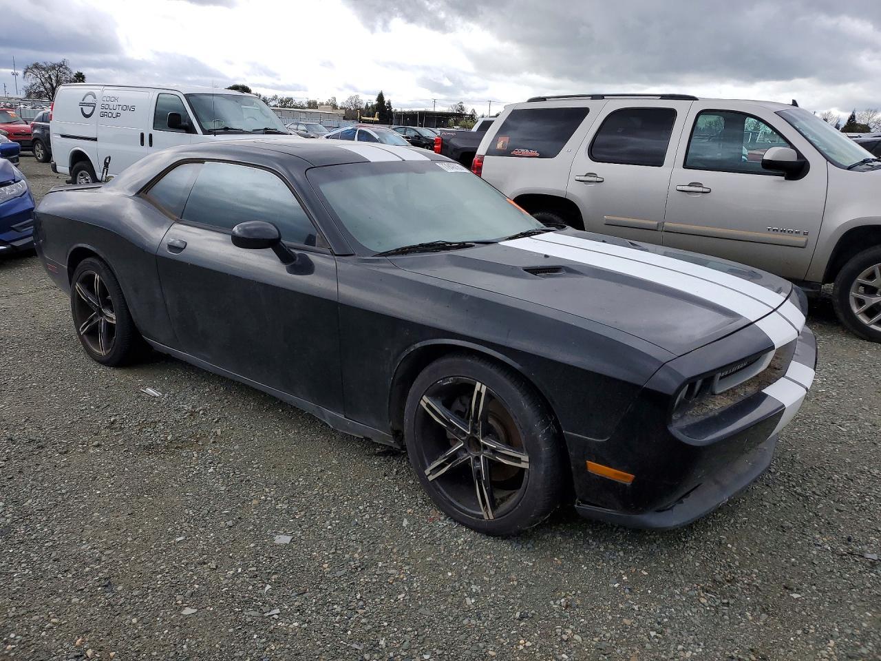 2012 Dodge Challenger sxt