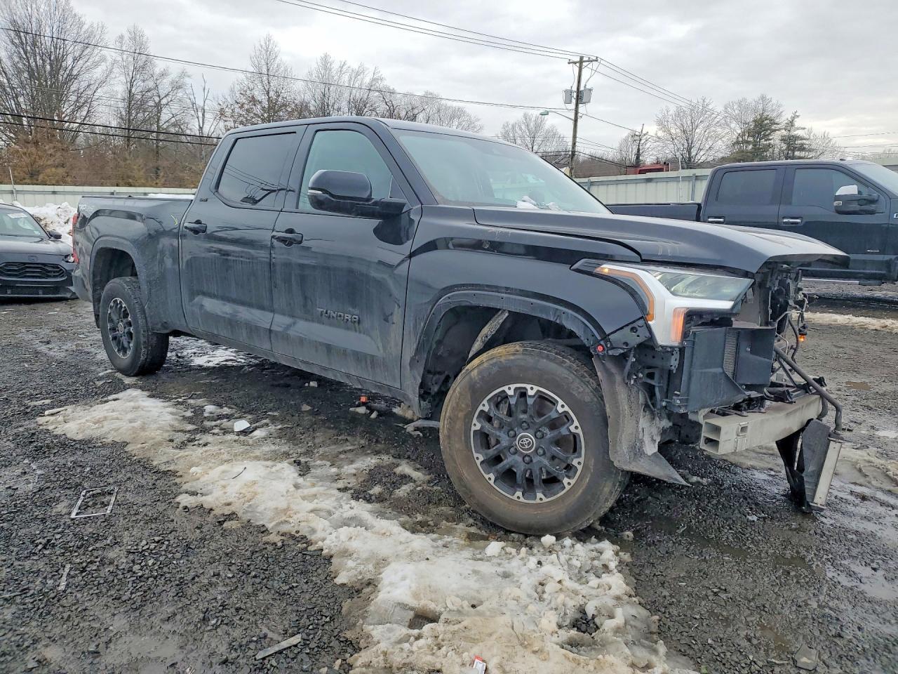 2022 Toyota Tundra SR5