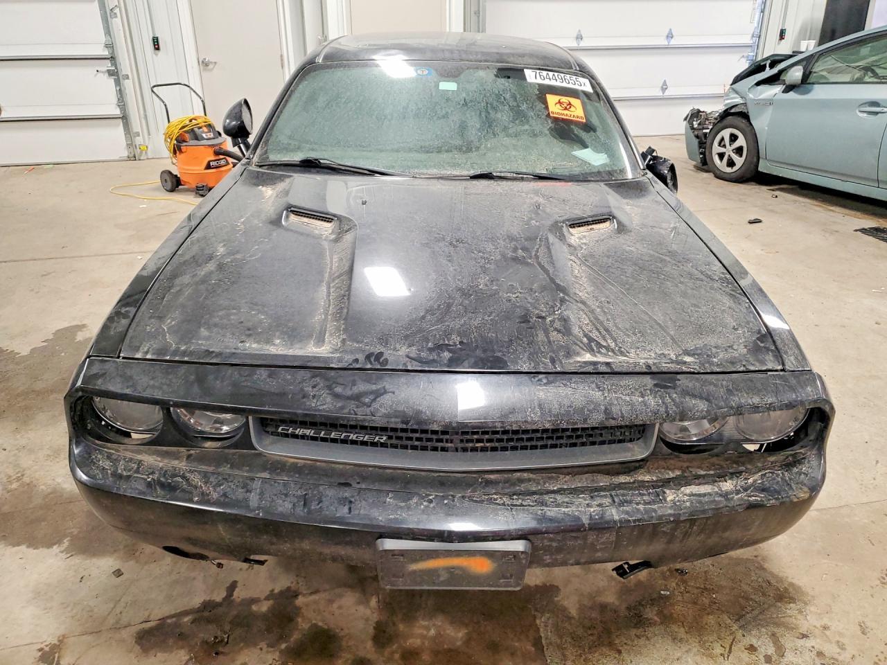 2012 Dodge Challenger sxt