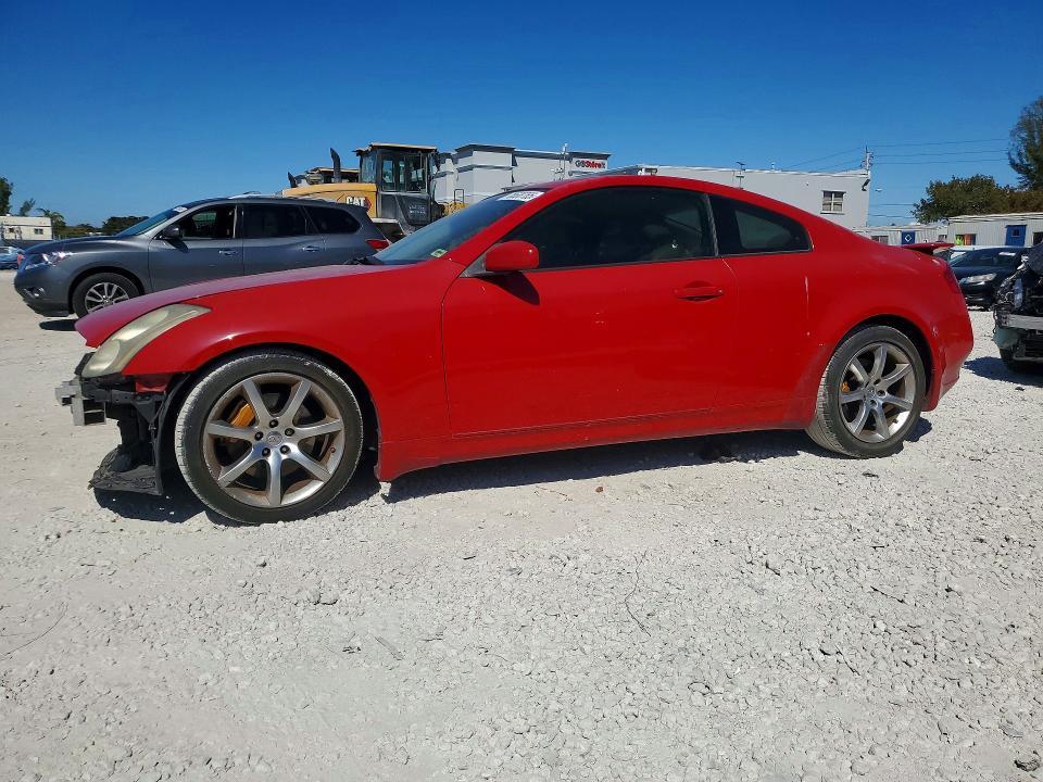2004 Infiniti G35 Base