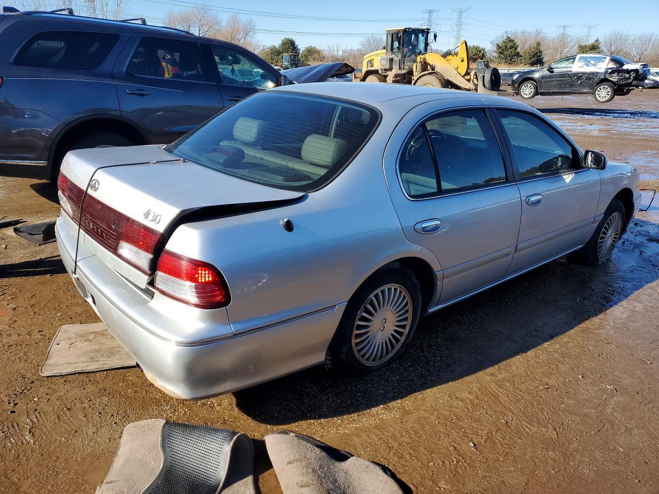 1998 Infiniti I30