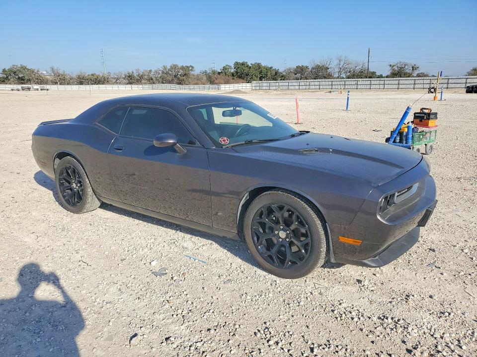 2014 Dodge Challenger sxt