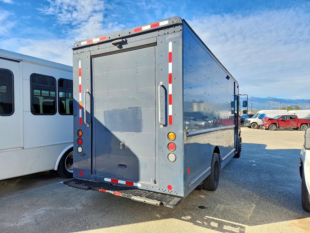 2021 Freightliner MT45G Chassis Delivery Van