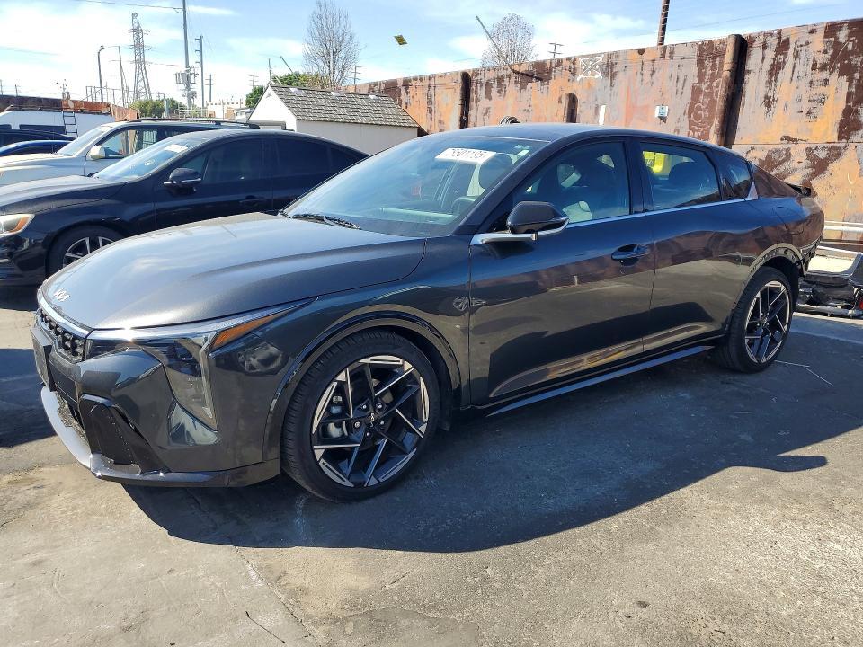 2025 KIA K4 gt Line