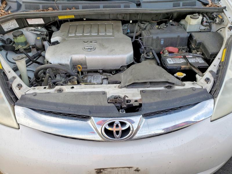 2008 Toyota Sienna xle