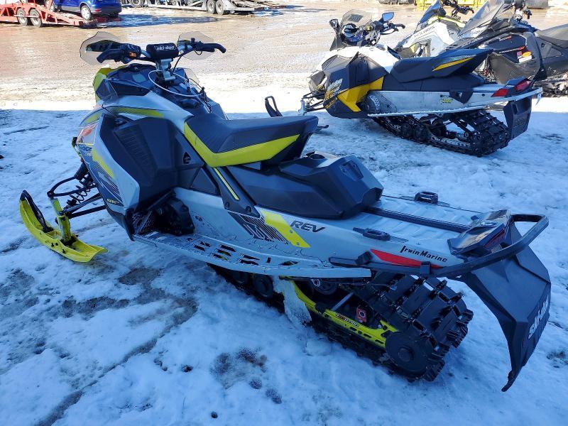 2018 Skidoo Mxz xrs 850 Etec