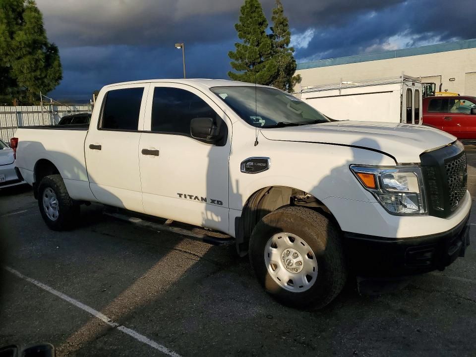 2017 Nissan Titan xd s