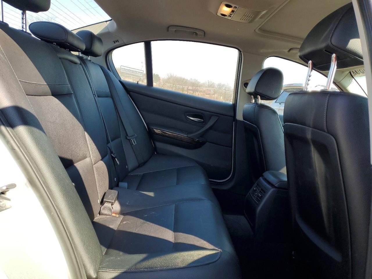 2011 BMW 328 xi Sulev