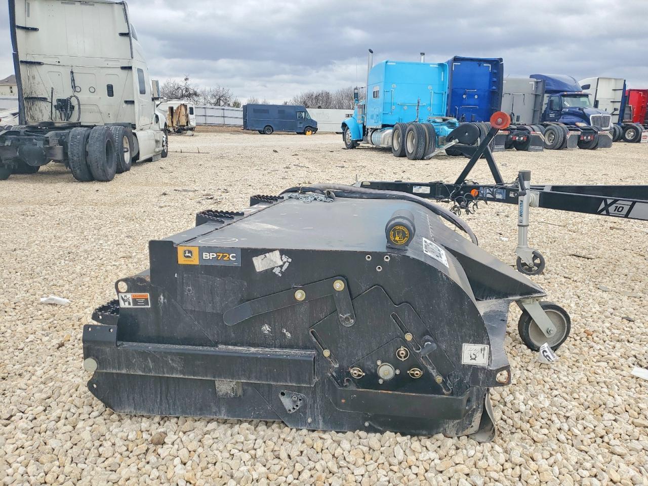 2024 John Deere Deerebroom