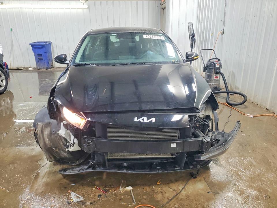 2022 KIA Forte fe