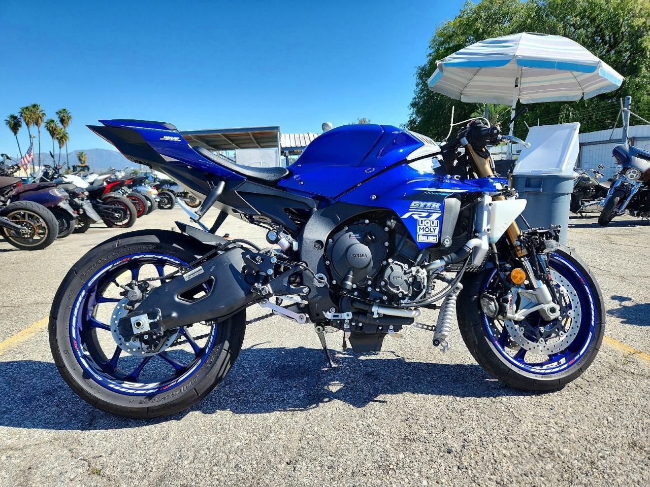 2025 Yamaha YZF1000 C