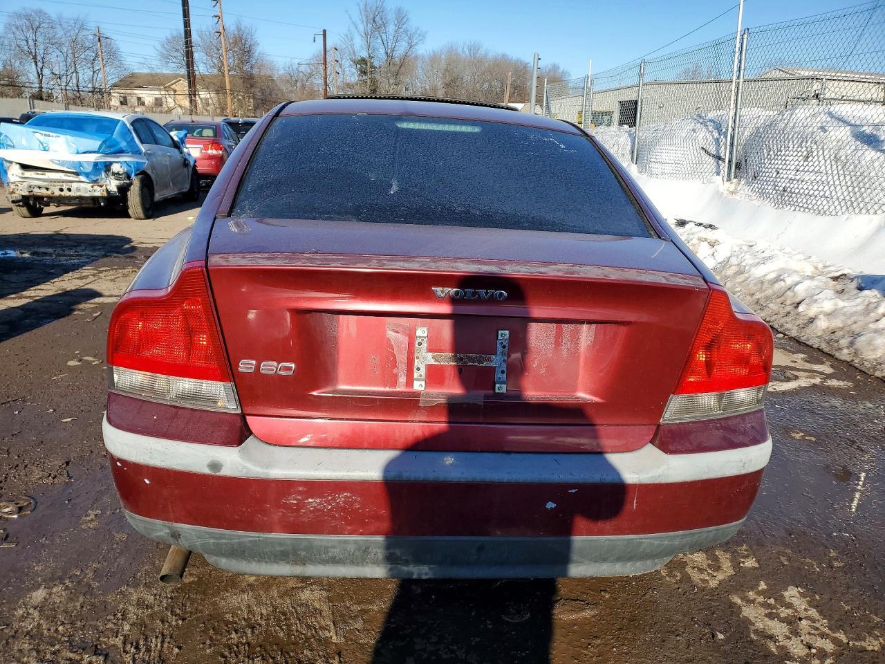 2004 Volvo S60