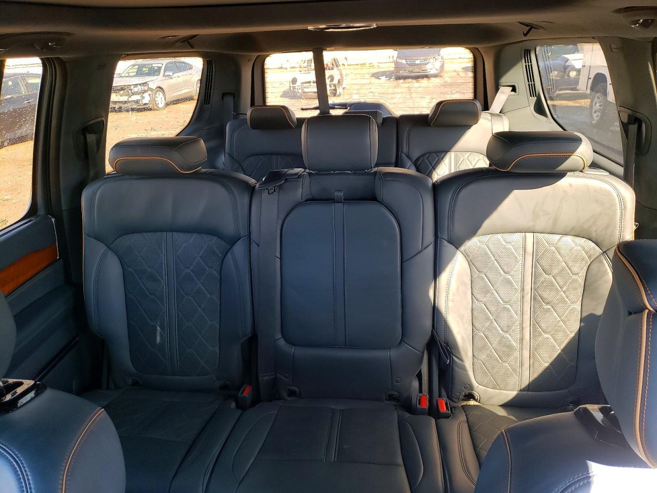2022 Jeep Grand Wagoneer Series iii