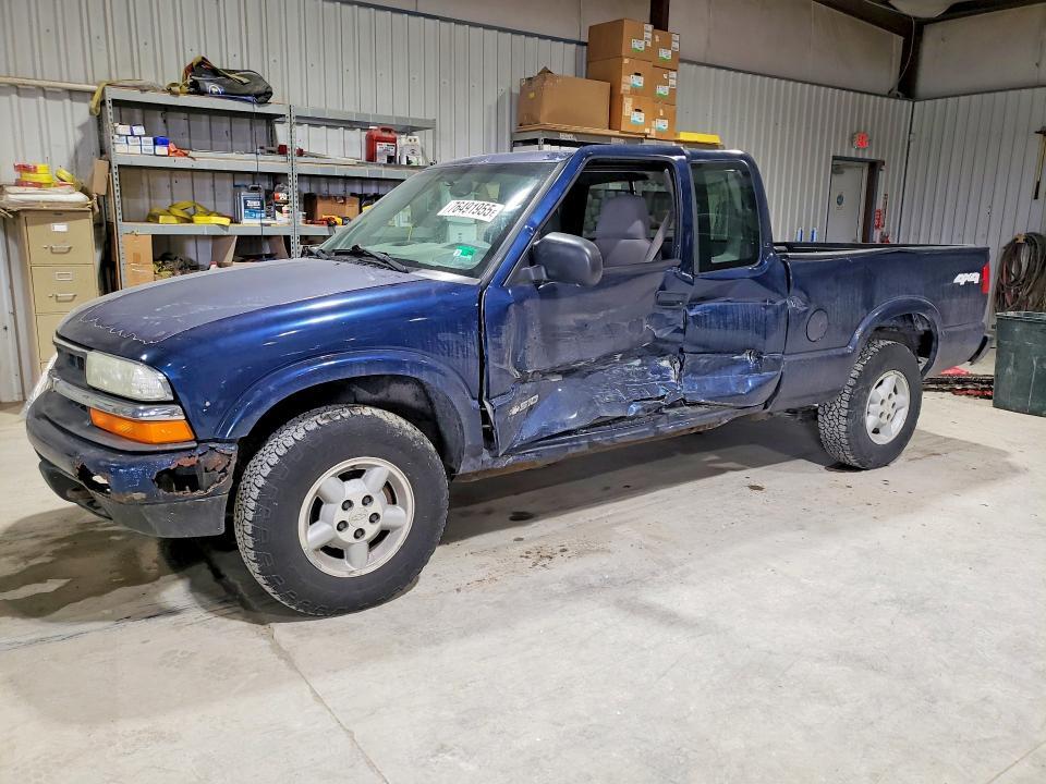 2003 Chevrolet S Truck S10