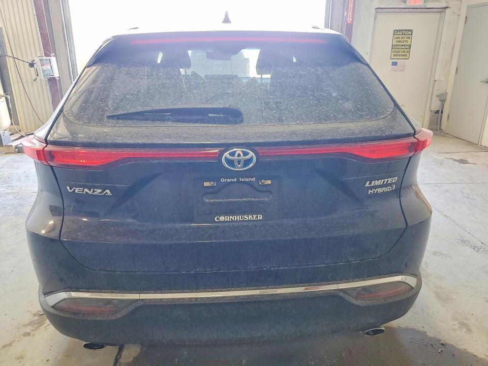 2022 Toyota Venza le