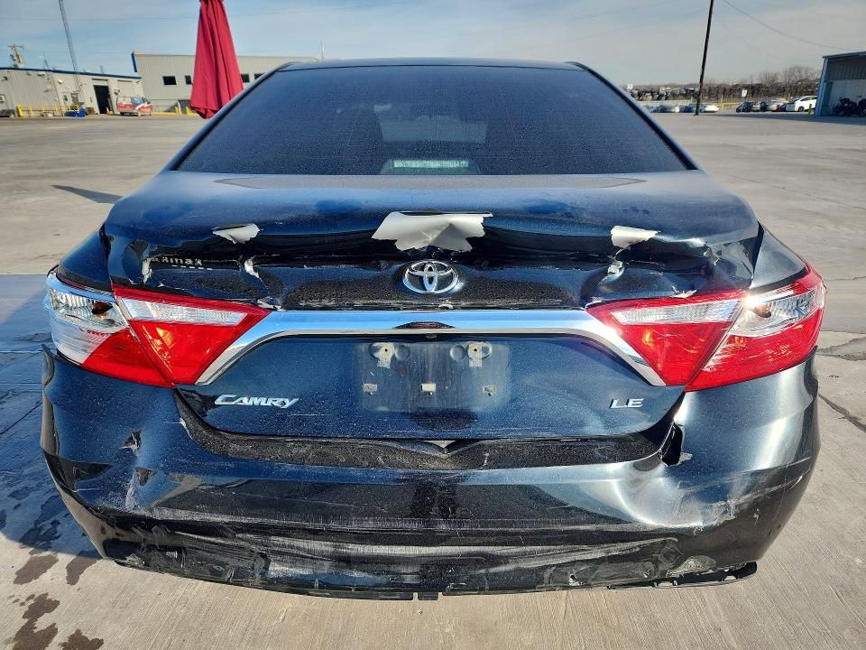 2015 Toyota 2015 Toyt Camry le