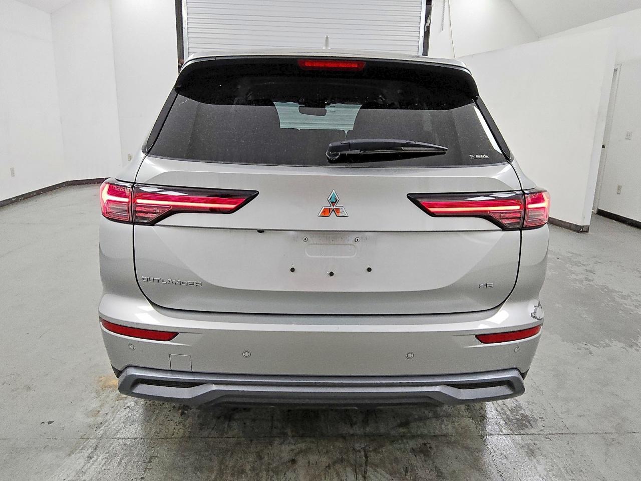 2025 Mitsubishi Outlander se