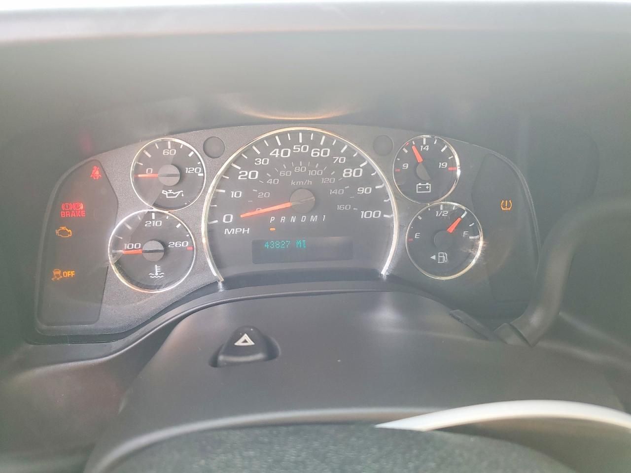 2023 Chevrolet Express G2500